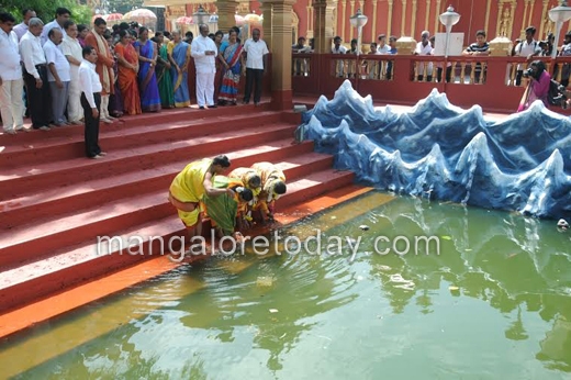 perform pujas at kudroli 6